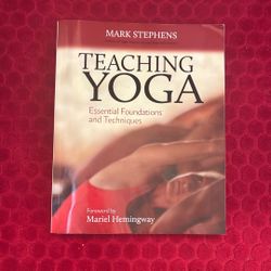Teaching Yoga by Mark Stephens 