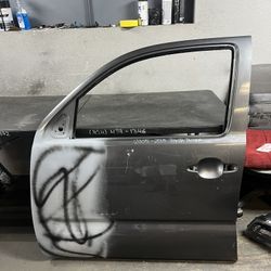 2005…..-2010-2011-2012-2013-2014-2015 TOYOTA TACOMA LEFT FRONT DOOR OEM USED #9443