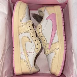 Jordan 1 Low Travis Scott Shy Pink Size 3y