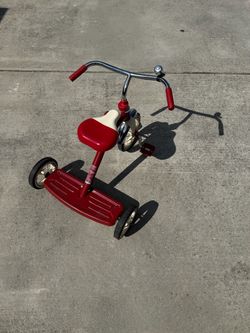 Classic Radio Flyer Tricycle
