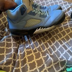 Air Jordan 5 Retro SE ‘UNC’