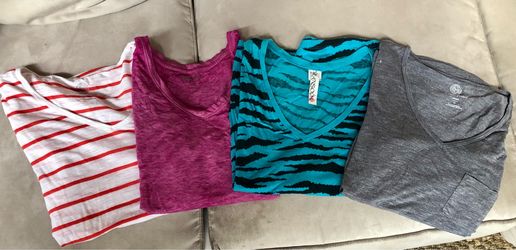 Jr. Short Sleeve Shirts Lot sizes M