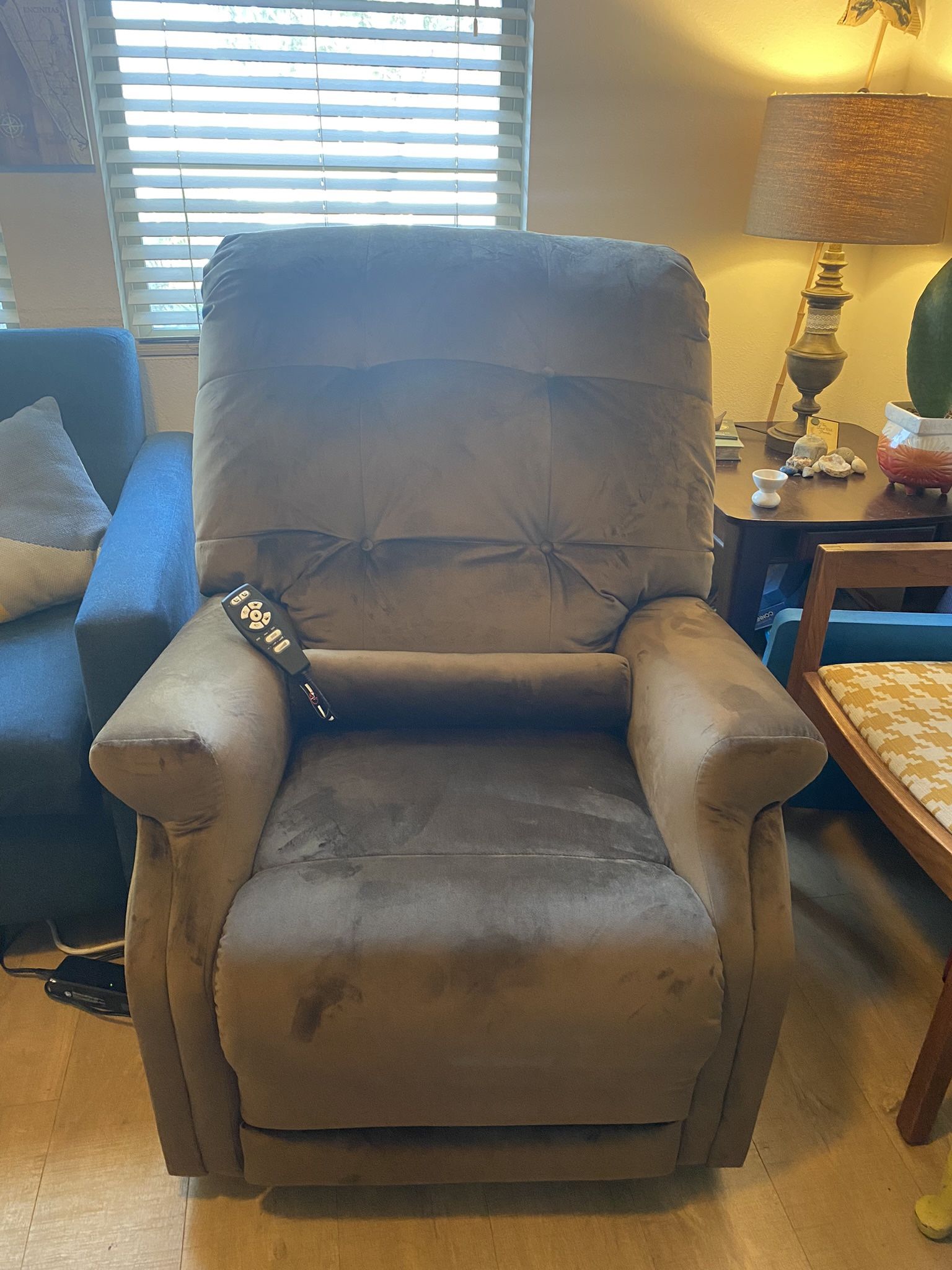 Electric Recliner Chair With Lift 