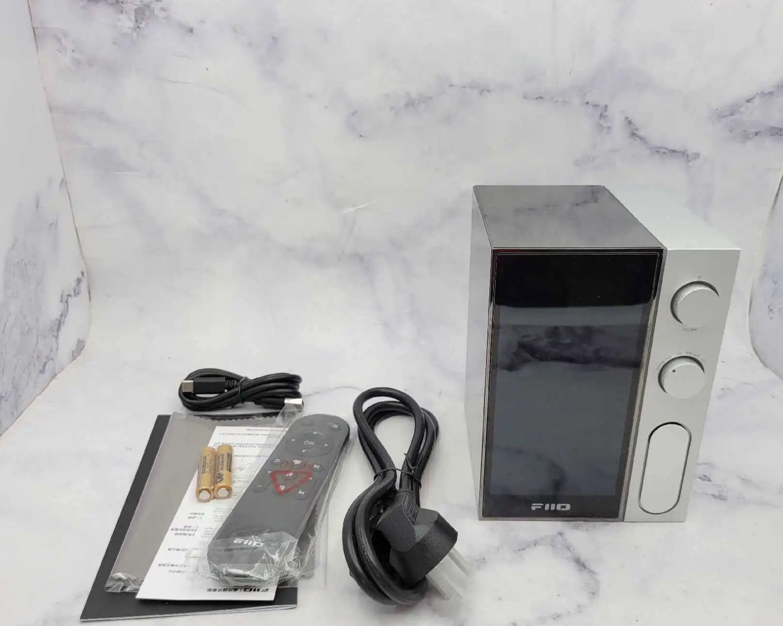Fiio R9 All-in-One Desktop Hi-Fi Streaming Player & Amplifier