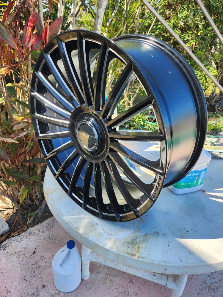 22 Rims NEW With Floating Caps