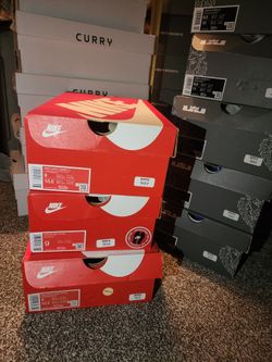 Nike shoes brand new