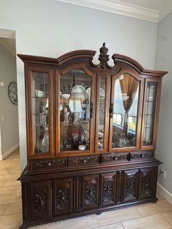 Curio cabinet