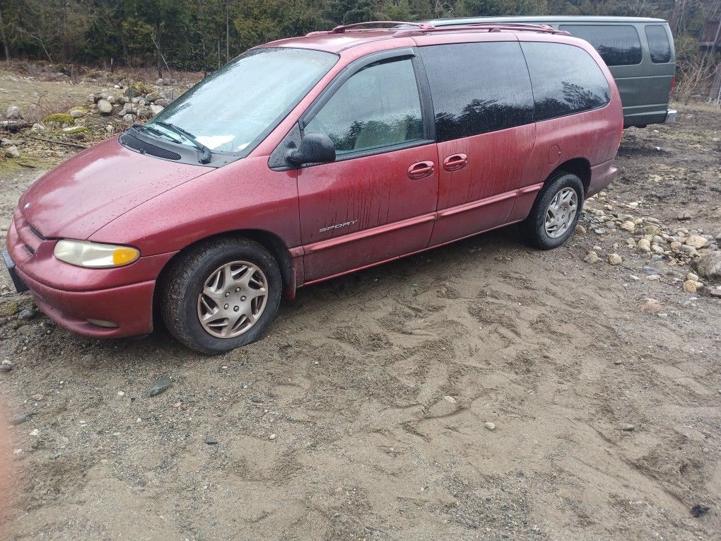 1998 Dodge Grand Caravan