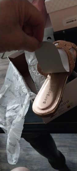 Bamboo Rose Gold Cute Slide Flats. Size 8 1/2.