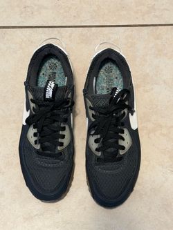 Almost new Nike men shoes size 10.5 ,first person that brings $40 firm take it Costa Mesa