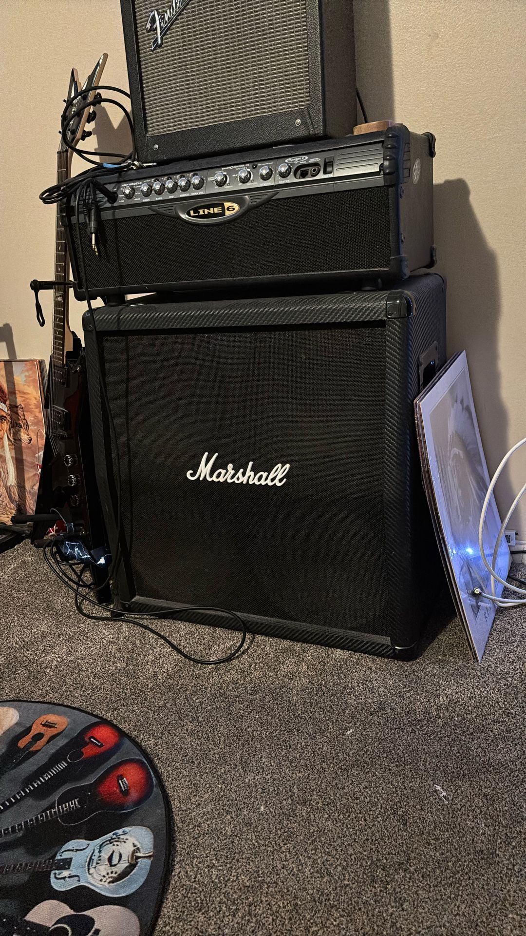 Marshall Cabinet With Line 6 Spider 2 Head