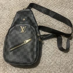 LOUIS VUITTON BAG