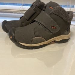 Keen Kootenay III kids waterproof snow boots, size 13  Very warm/ waterproof... ‼️