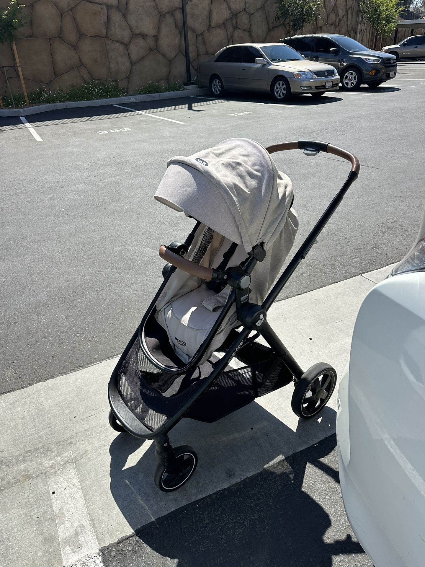 Maxi-cozy Stroller