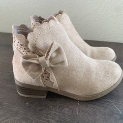 Boots Shoes Girls Size 8
