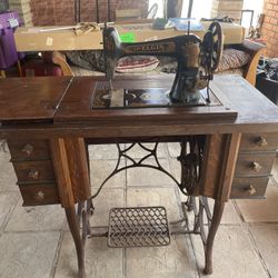 1900 elgin sewing machine 