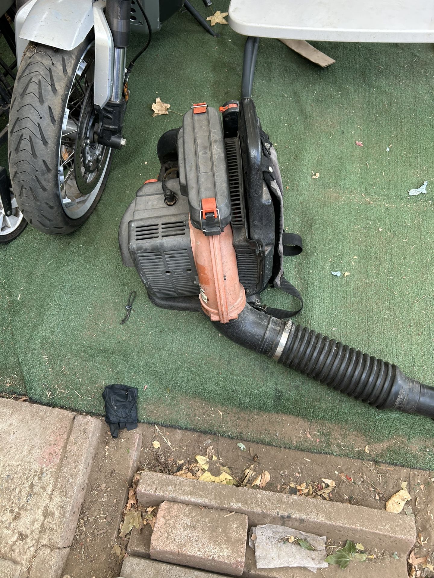 Leaf Blower