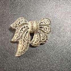 Vintage Sterling Silver Marcasite Bow Brooch 