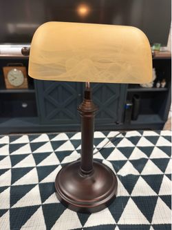 Bankers lamp