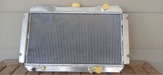 1986 Nissan 720 Radiator