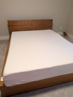 Queen mattress