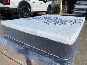 Cal King Bamboo Hybrid Cool Gel Memory Foam Mattress!