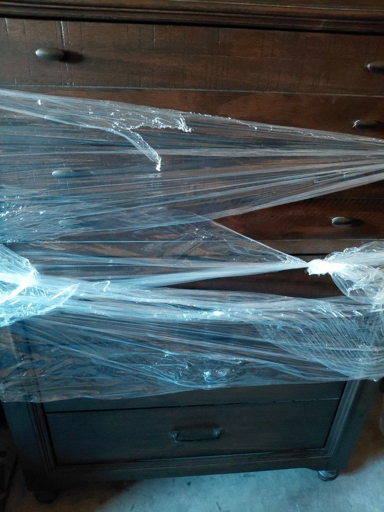 Dresser With Nightstand