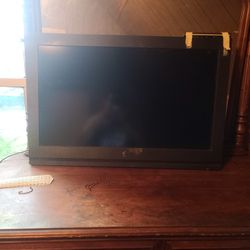 Small Flat Screen TV Maybe 40 Inches Not Sure Used It For Gaming