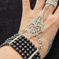 Hand Jewelry 