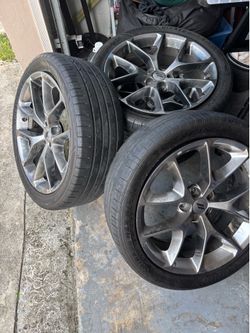 Dodge charger tires and rims 20”