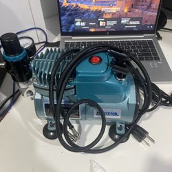 Master Airbrush Model TC-40 - Cool Runner Professional High Performance Single-Piston Airbrush Air Compressor with 2 Holders, Regulator, Gauge, Water 