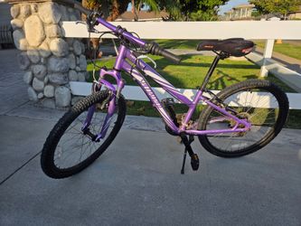 Women's Specialized Bike 24 inch