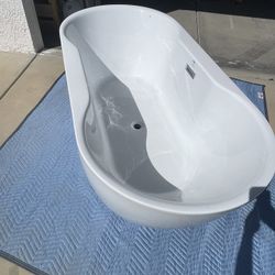 Bathtub White Brand New , Fiberglass Acrylic 