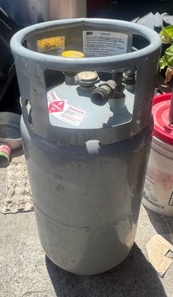 Forklift propane tank