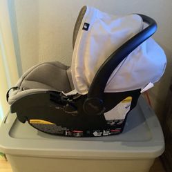 Infant Car Seat barely Used 