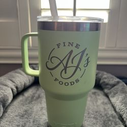 Never Used Yeti 35 Oz Tumbler