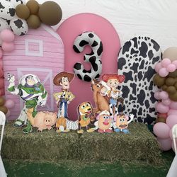 9 Character Cut Outs