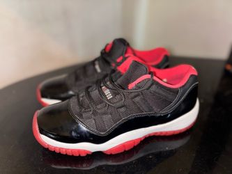 Jordan 11 Low Bread