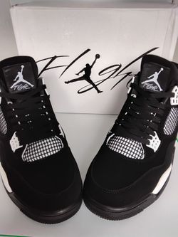 NIKE AIR JORDAN 4 RETRO SIZE 12 $140
