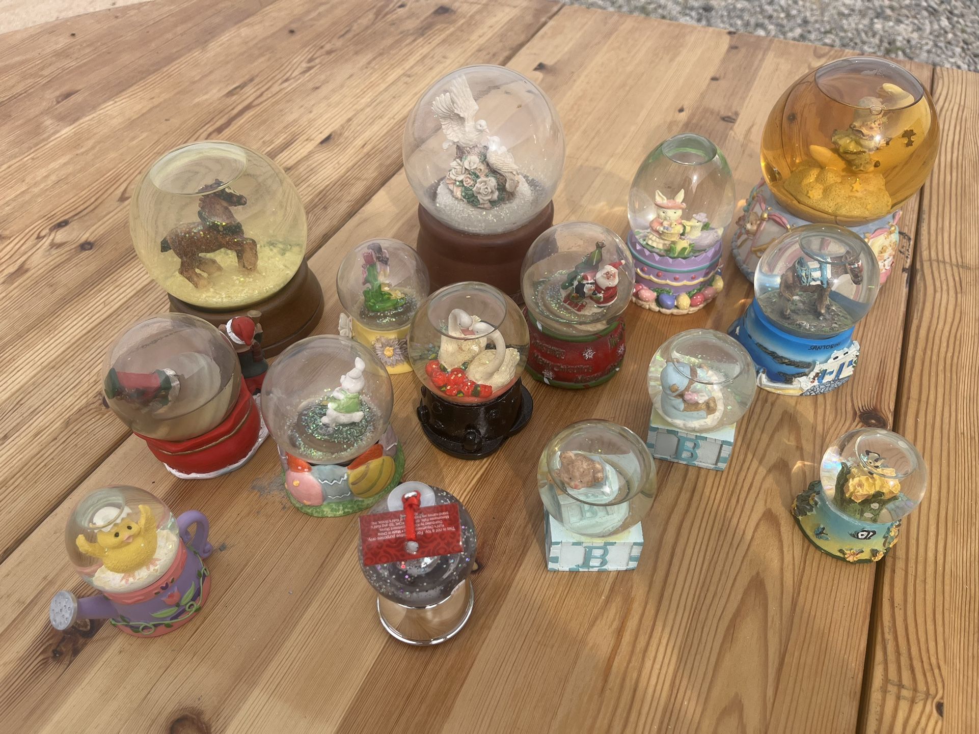 Vintage Snow Globes 