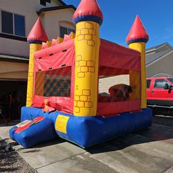 Castle jumping balloon 🏰🎈