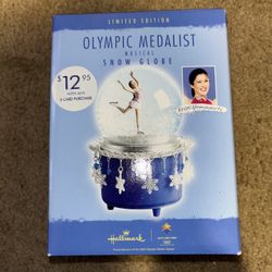 KRISTI YAMAGUCHI Snow Globe 
