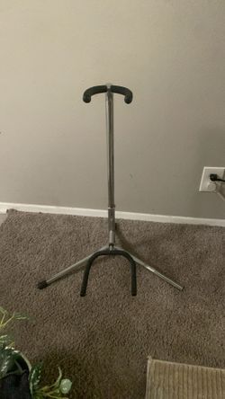 Guitar stand