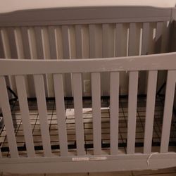 Baby Crib Pre Owned 