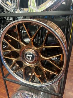 🔥 FOR SALE – 22x9 5 LUG ROSE GOLD CHORME LIP