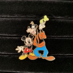 Mickey Mouse Goofy Only Friends are Forever Disney Collectible Trading Pin