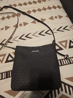 Michael Kors Crossbody Bag