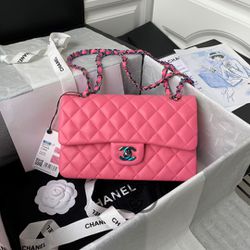 Chanel Flap Bag Pink Green with Gold hardware A01113 23cm for Sale in New  York, NY - OfferUp
