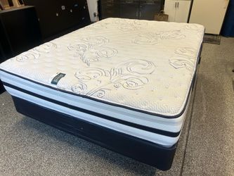 Queen size mattress, box spring and metal frame
