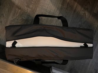 Travel crib/ guava lotus